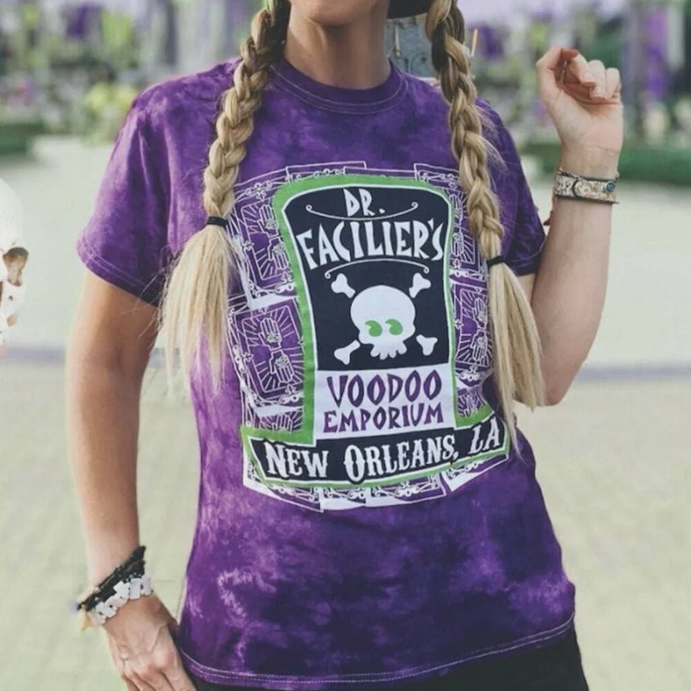 NEW! DR. FACILIERS VOODOO EMPORIUM DISNEY HALLOWEEN 2025 TEE T-SHIRT ADULT SMALL